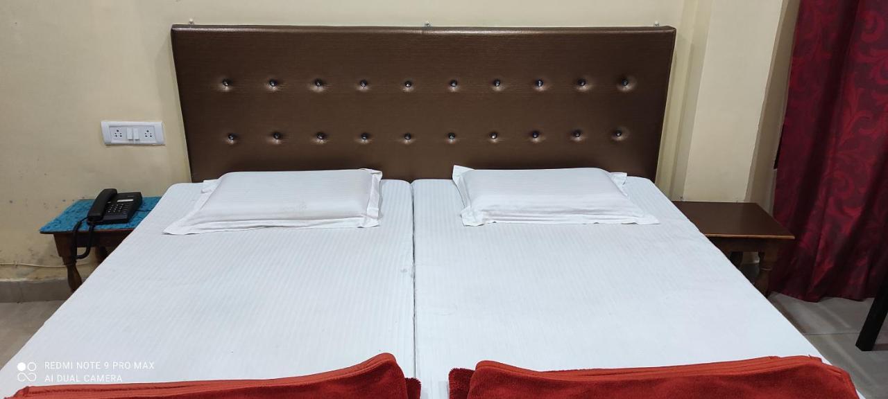 Hotel Avadh Balrāmpur Exteriér fotografie