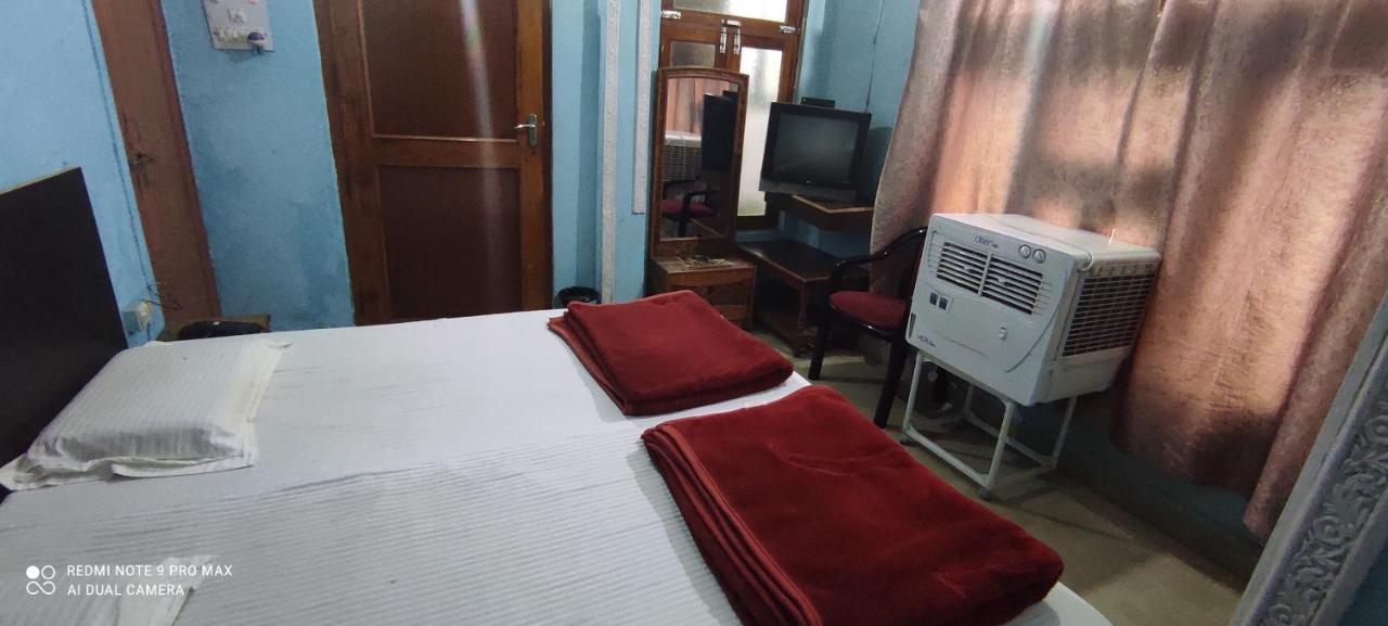 Hotel Avadh Balrāmpur Exteriér fotografie